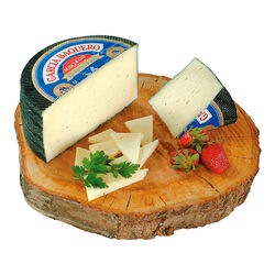 Queso semicurado GARC&Iacute;A BAQUERO kg