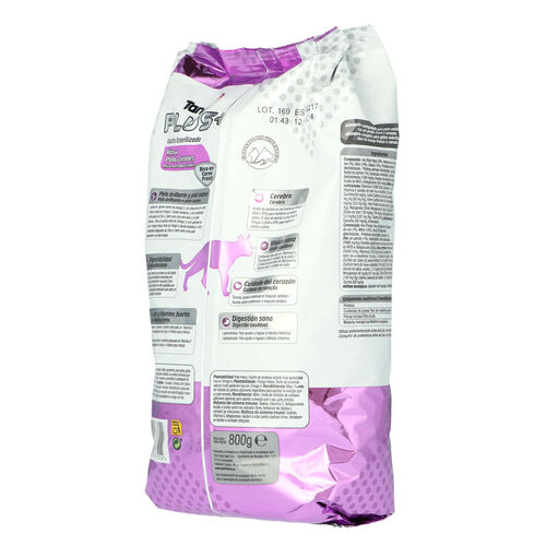 Alimento para gato esterilizado con pollo y cereales TANDY Plus 800g image number